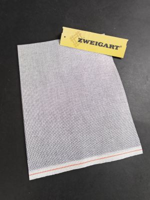 White Zweigart Stramin 88/100 (needle passage) - 20x30 cm